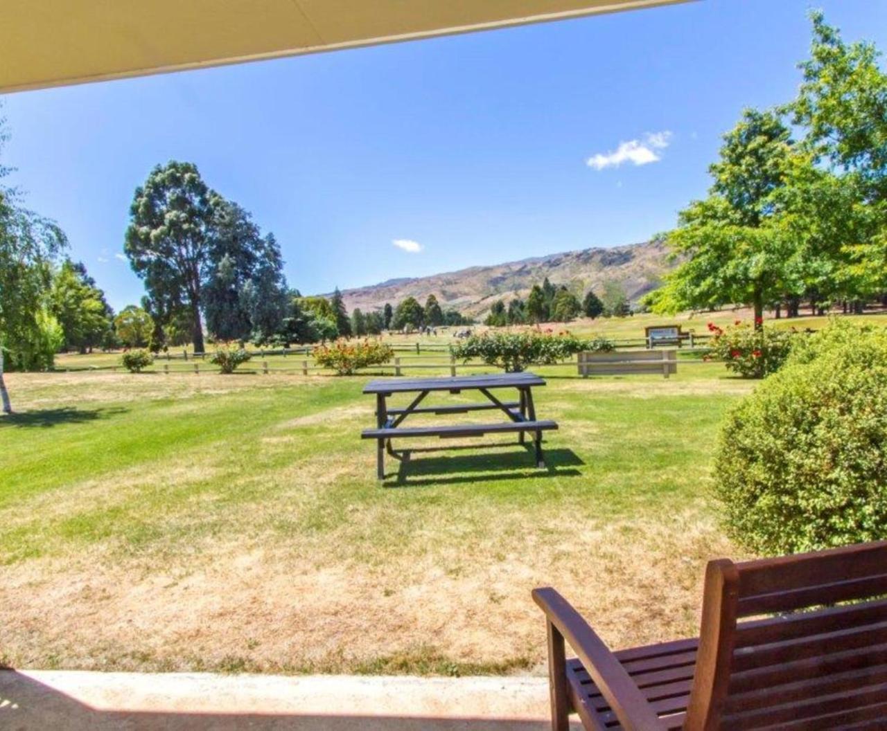 Lake Dunstan Motel Cromwell Exterior foto